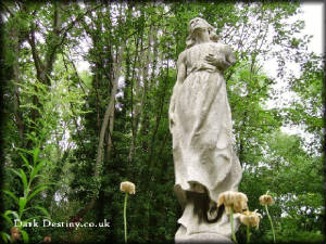 East Highgate Cemetery