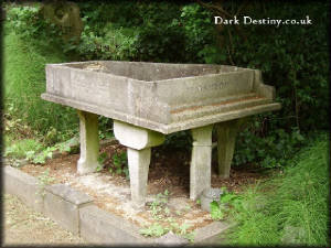 East Highgate Cemetery