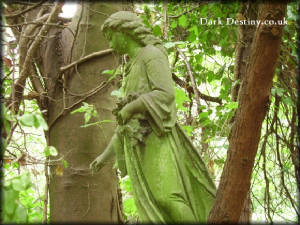 East Highgate Cemetery