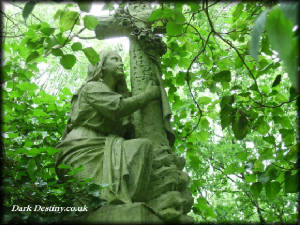 East Highgate Cemetery