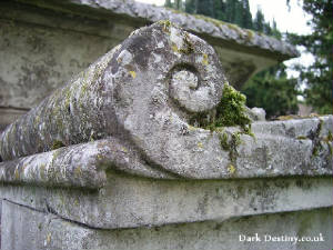 Tomb of Edward Chuck a maltster of Ware