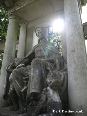 Grave of Pauline Payne Whitney