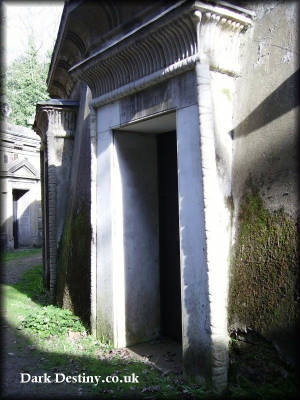 Western Highgate Cemetery